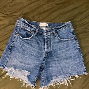 Abercrombie 90’s Baggy Shorts